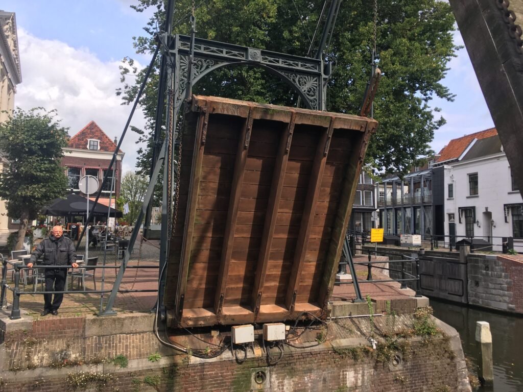 Renovatie havenbrug, Schiedam – MRS Waterbouw (beeld 3)