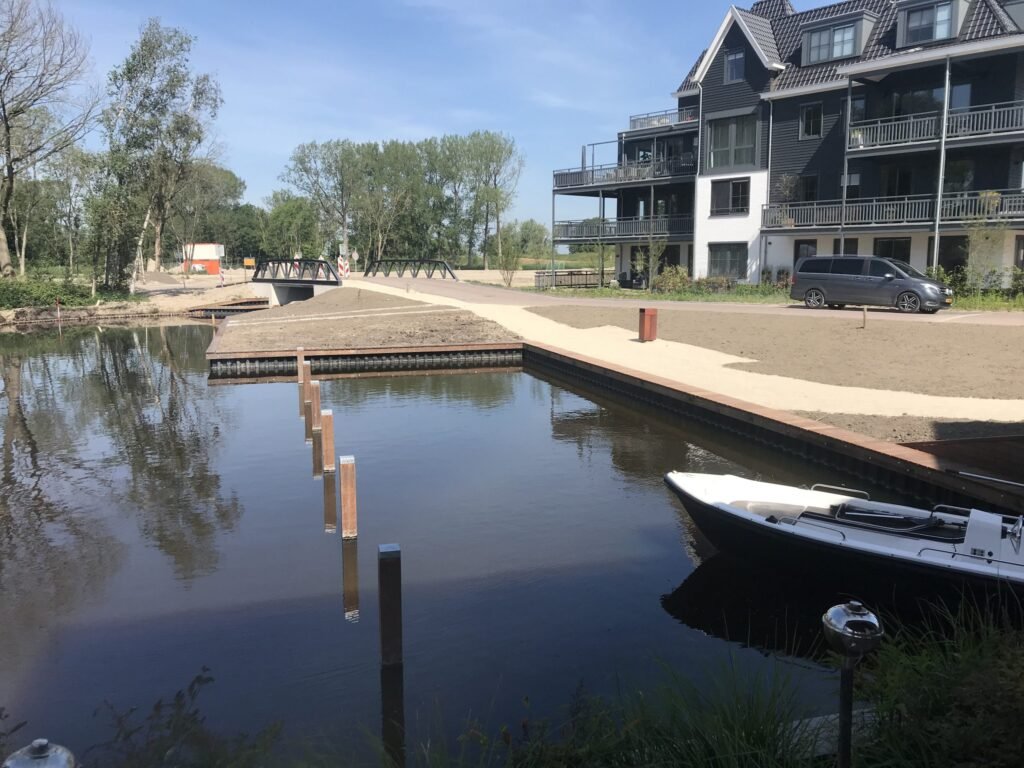 Steigers en afmeervoorzieningen, De Krijgsman