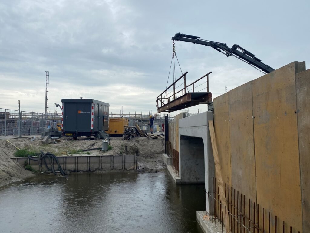 Metselwerk brug, Weespersluis – MRS Waterbouw (beeld 7)