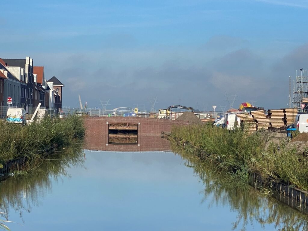 Metselwerk brug, Weespersluis